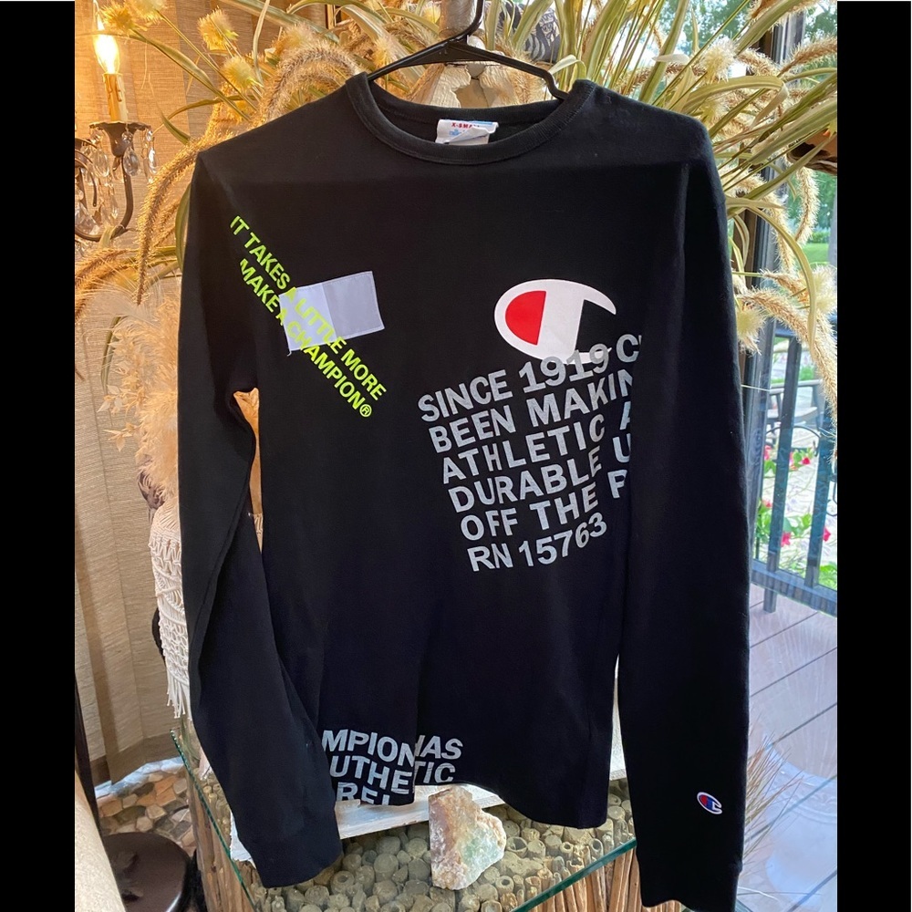 Champion Logo Black Long Sleeve Tee XS